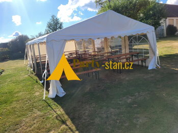 Pronájem party stanů pro venkovní akce